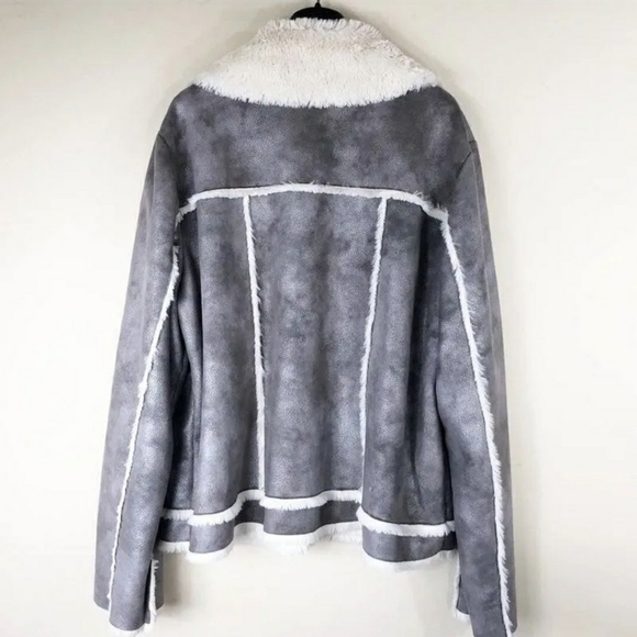 Peck & Peck silver-gray faux suede with fleece like lining jacket - Picture 3 of 7